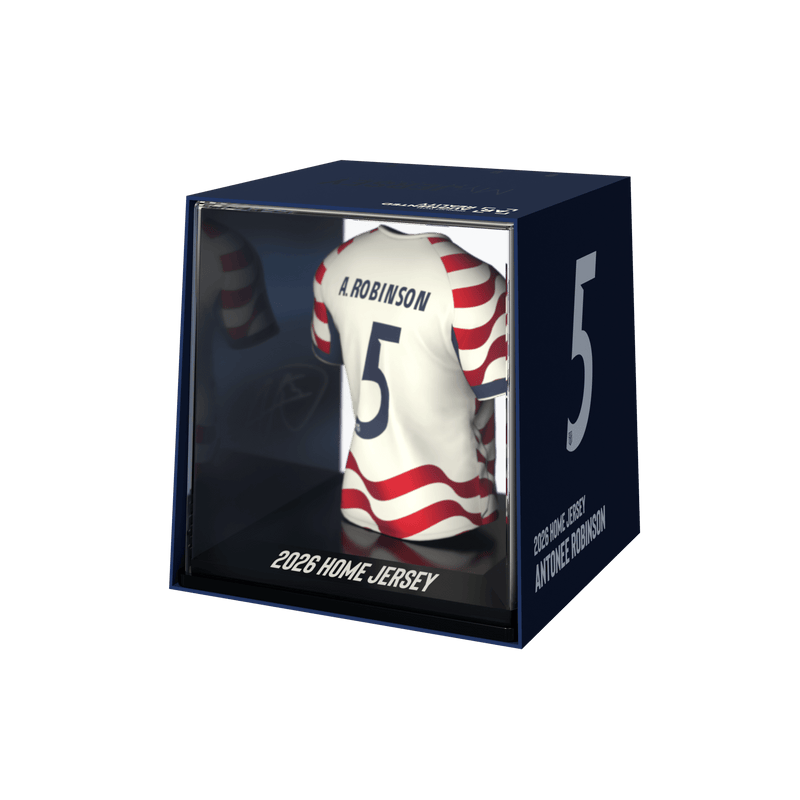 Indlæs billede i Gallery Viewer, Antonee Robinson - Home - USSF - 2026 - FanCollex
